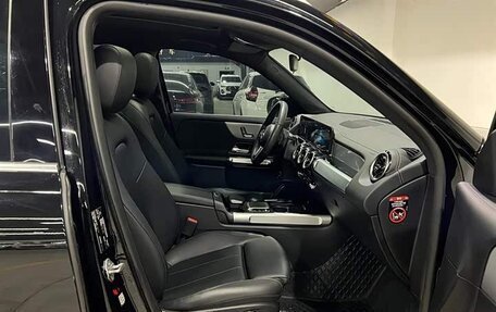 Mercedes-Benz GLB, 2022 год, 1 990 004 рублей, 11 фотография