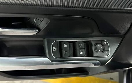 Mercedes-Benz GLB, 2022 год, 1 990 004 рублей, 19 фотография