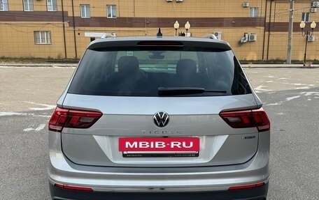 Volkswagen Tiguan II, 2020 год, 2 625 000 рублей, 4 фотография