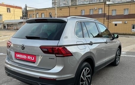 Volkswagen Tiguan II, 2020 год, 2 625 000 рублей, 6 фотография