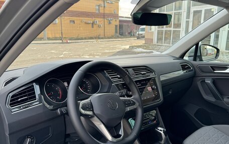 Volkswagen Tiguan II, 2020 год, 2 625 000 рублей, 14 фотография