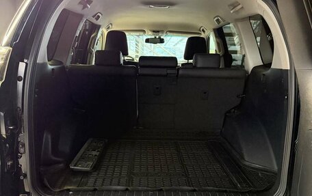 Toyota Land Cruiser Prado 150 рестайлинг 2, 2016 год, 3 690 000 рублей, 8 фотография