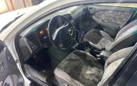 Toyota Avensis III рестайлинг, 1998 год, 395 000 рублей, 9 фотография