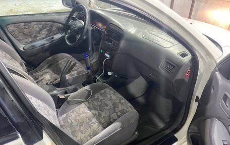 Toyota Avensis III рестайлинг, 1998 год, 395 000 рублей, 10 фотография