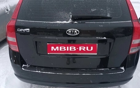 KIA cee'd I рестайлинг, 2011 год, 900 000 рублей, 2 фотография