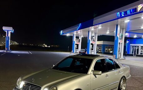 Mercedes-Benz E-Класс, 1998 год, 1 650 000 рублей, 7 фотография