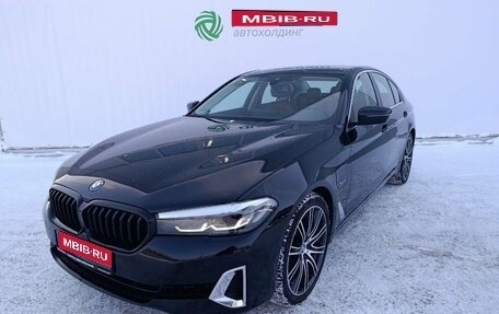 BMW 5 серия, 2023 год, 5 600 000 рублей, 1 фотография