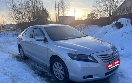 Toyota Camry, 2008 год, 1 050 000 рублей, 2 фотография