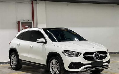 Mercedes-Benz GLA, 2022 год, 1 946 004 рублей, 3 фотография