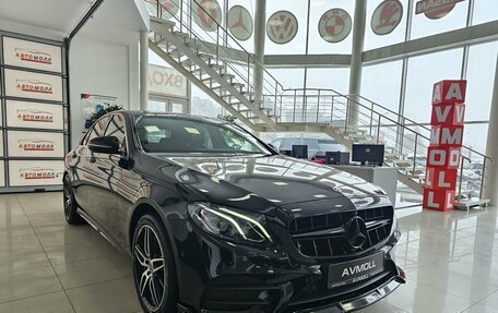 Mercedes-Benz E-Класс, 2018 год, 3 249 000 рублей, 4 фотография