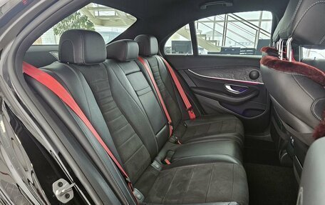 Mercedes-Benz E-Класс, 2018 год, 3 249 000 рублей, 17 фотография