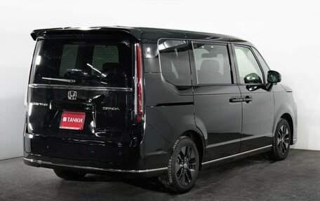 Honda Stepwgn, 2023 год, 3 350 000 рублей, 3 фотография