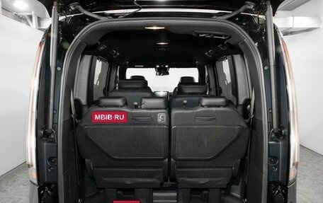 Honda Stepwgn, 2023 год, 3 350 000 рублей, 19 фотография
