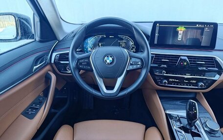 BMW 5 серия, 2023 год, 5 600 000 рублей, 28 фотография