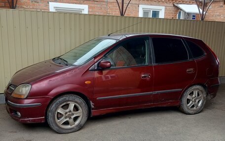 Nissan Tino, 2002 год, 280 000 рублей, 2 фотография