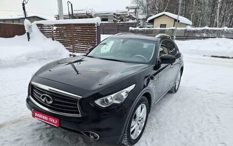Infiniti FX II, 2012 год, 1 800 000 рублей, 1 фотография