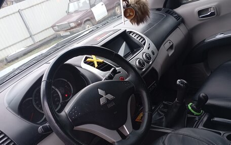 Mitsubishi L200 IV рестайлинг, 2010 год, 1 250 000 рублей, 12 фотография