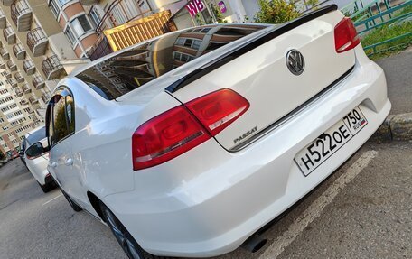 Volkswagen Passat B7, 2011 год, 899 000 рублей, 3 фотография