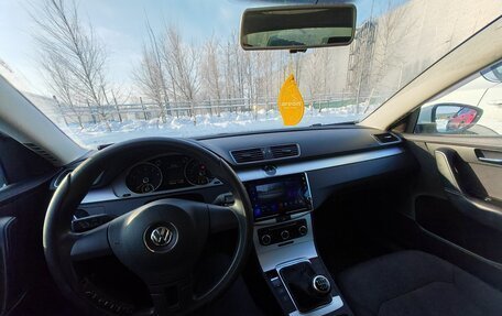 Volkswagen Passat B7, 2011 год, 899 000 рублей, 24 фотография