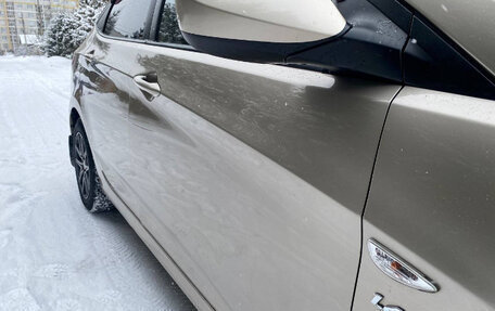 Hyundai Solaris II рестайлинг, 2011 год, 850 000 рублей, 5 фотография