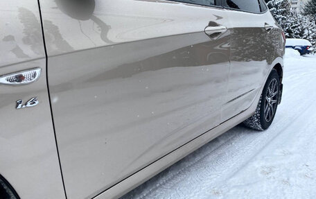 Hyundai Solaris II рестайлинг, 2011 год, 850 000 рублей, 11 фотография