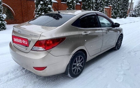 Hyundai Solaris II рестайлинг, 2011 год, 850 000 рублей, 4 фотография