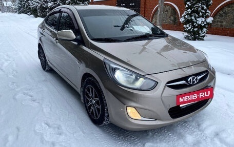 Hyundai Solaris II рестайлинг, 2011 год, 850 000 рублей, 18 фотография