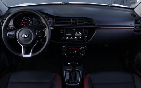KIA Rio IV, 2020 год, 1 595 000 рублей, 8 фотография