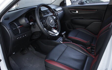 KIA Rio IV, 2020 год, 1 595 000 рублей, 5 фотография