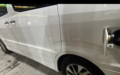 Toyota Alphard III, 2005 год, 560 000 рублей, 13 фотография