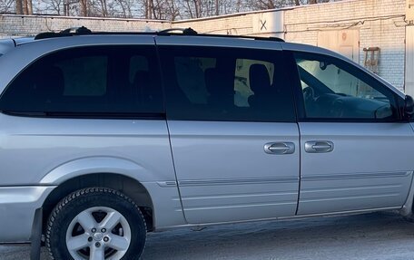 Chrysler Voyager IV, 2004 год, 1 200 000 рублей, 6 фотография