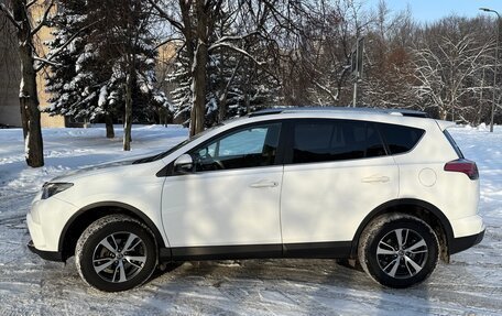 Toyota RAV4, 2017 год, 1 700 000 рублей, 2 фотография