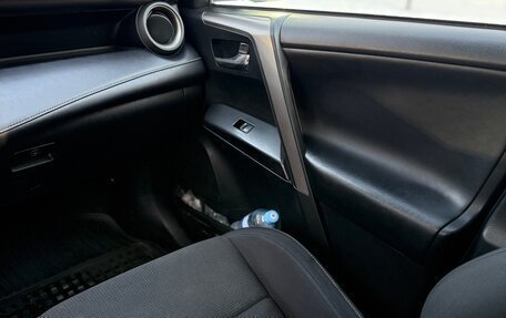 Toyota RAV4, 2017 год, 1 700 000 рублей, 19 фотография