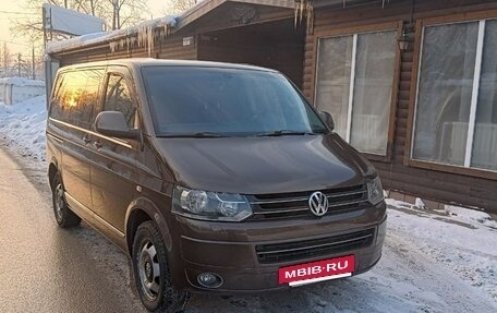 Volkswagen Multivan T5, 2010 год, 2 100 000 рублей, 2 фотография