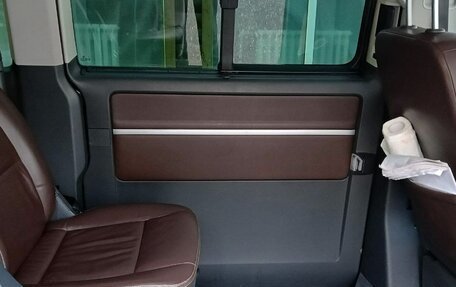 Volkswagen Multivan T5, 2010 год, 2 100 000 рублей, 14 фотография