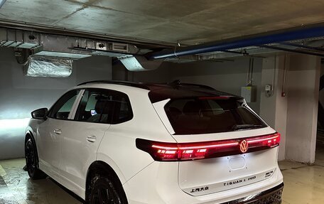 Volkswagen Tiguan, 2025 год, 4 699 000 рублей, 6 фотография