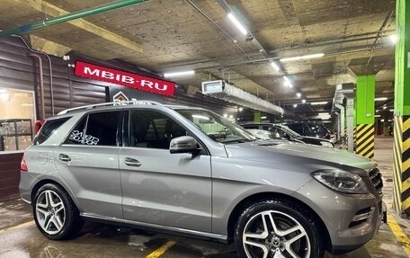 Mercedes-Benz M-Класс, 2013 год, 2 500 000 рублей, 2 фотография