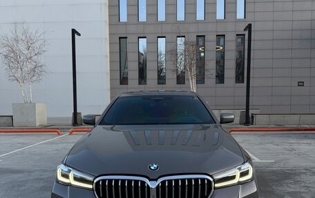 BMW 5 серия, 2022 год, 3 890 000 рублей, 3 фотография