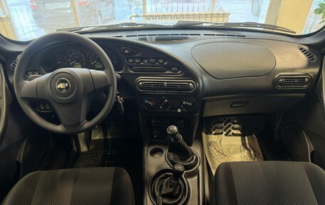 Chevrolet Niva I рестайлинг, 2017 год, 840 000 рублей, 8 фотография