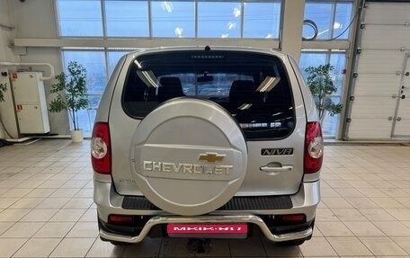 Chevrolet Niva I рестайлинг, 2017 год, 840 000 рублей, 4 фотография