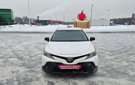 Toyota Camry, 2021 год, 1 750 000 рублей, 3 фотография