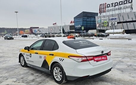 Toyota Camry, 2021 год, 1 750 000 рублей, 8 фотография
