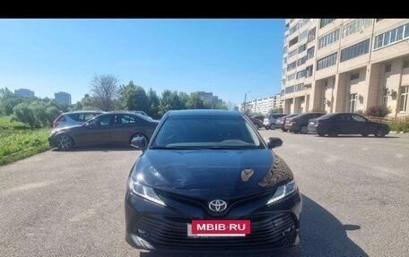 Toyota Camry, 2021 год, 1 750 000 рублей, 14 фотография