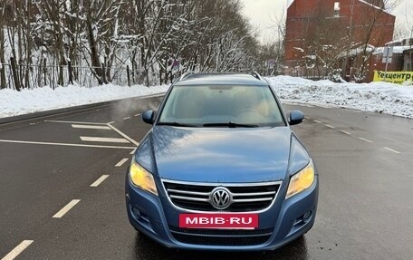 Volkswagen Tiguan I, 2011 год, 1 100 000 рублей, 2 фотография