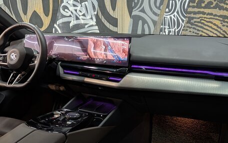 BMW 5 серия, 2023 год, 6 990 000 рублей, 14 фотография