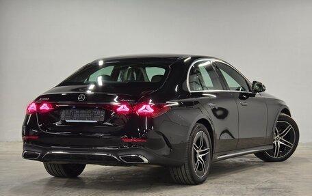 Mercedes-Benz E-Класс, 2025 год, 9 235 000 рублей, 4 фотография