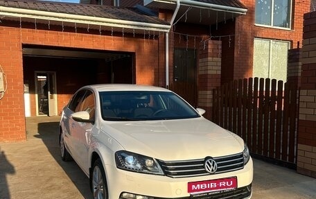 Volkswagen Passat B7, 2013 год, 1 350 000 рублей, 1 фотография