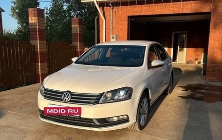 Volkswagen Passat B7, 2013 год, 1 350 000 рублей, 2 фотография