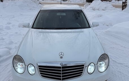 Mercedes-Benz E-Класс, 2008 год, 950 000 рублей, 1 фотография