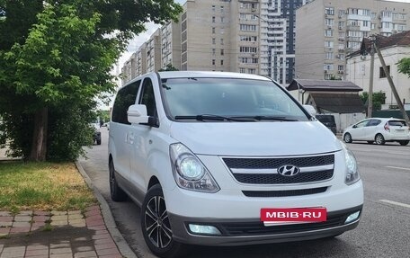 Hyundai Grand Starex Grand Starex I рестайлинг 2, 2008 год, 1 350 000 рублей, 1 фотография